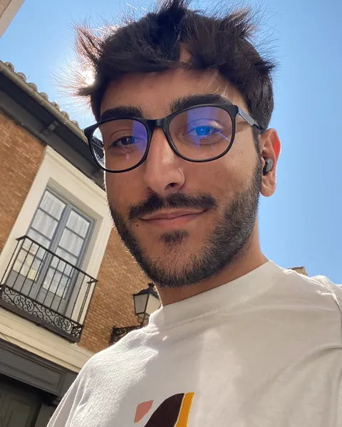 Sergio, profesor de Inglés y asignaturas de letras en PERSONALIZA